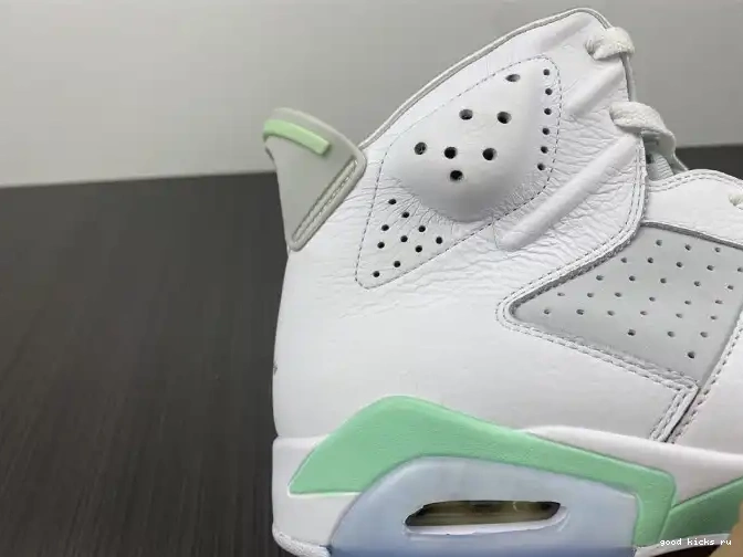 DQ4914-103 WMNS Air Jordan 6 Mint Foam 0513